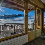 Appartamento Luxurious Ski-in Ski-out Duplex On Slope *
