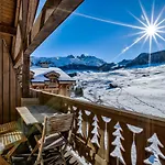 Luxurious Ski-in Ski-out Duplex On Slope