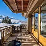 Luxurious Ski-in Ski-out Duplex On Slope Appartamento *