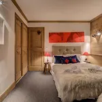 Luxurious Ski-in Ski-out Duplex On Slope