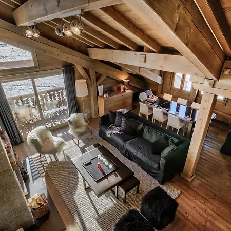 Luxurious Ski-in Ski-out Duplex On Slope Apartment Courchevel