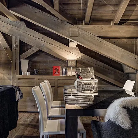 Luxurious Ski-in Ski-out Duplex On Slope Apartment *